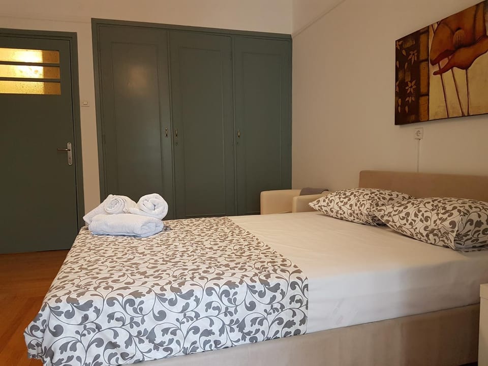 Errathens Apartments - Athens Center Apartment in Athens