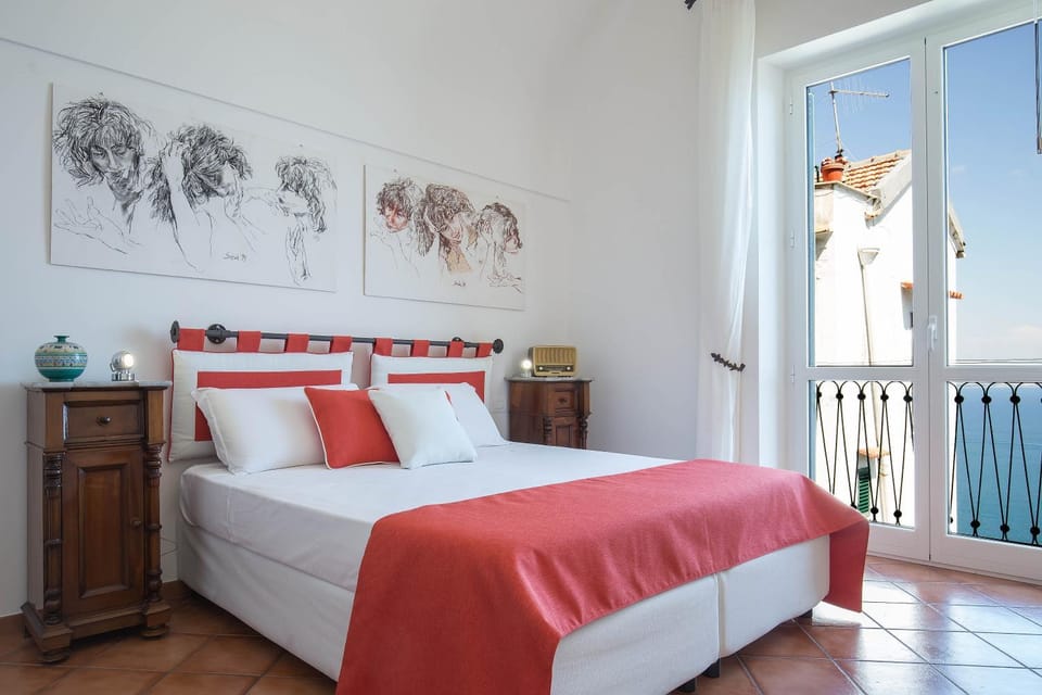 Spring, Day, Balcony/Terrace, Bedroom, Sea view