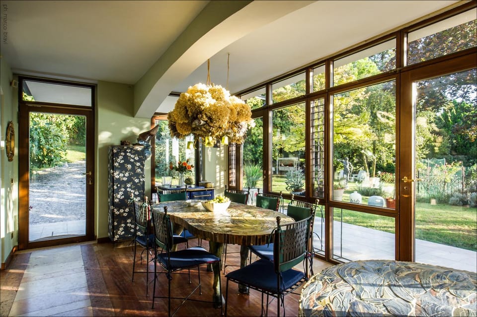 Living room, Dining area, Garden view