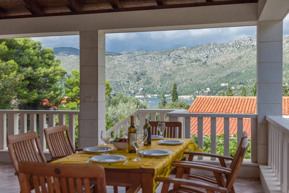 Natural landscape, Balcony/Terrace, Mountain view