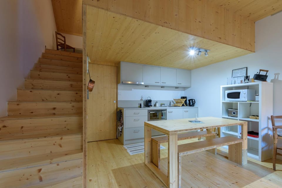 Kitchen or kitchenette, Dining area, Family, Family