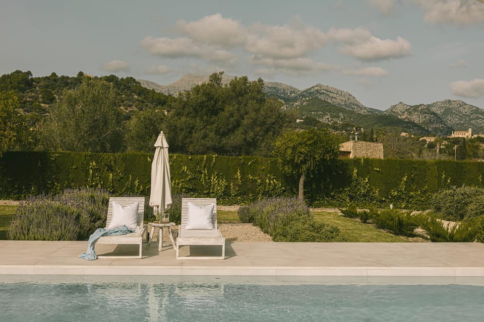 Natural landscape, Garden, Garden view, Garden view, Mountain view, Mountain view, Pool view, Pool view, Swimming pool, sunbed