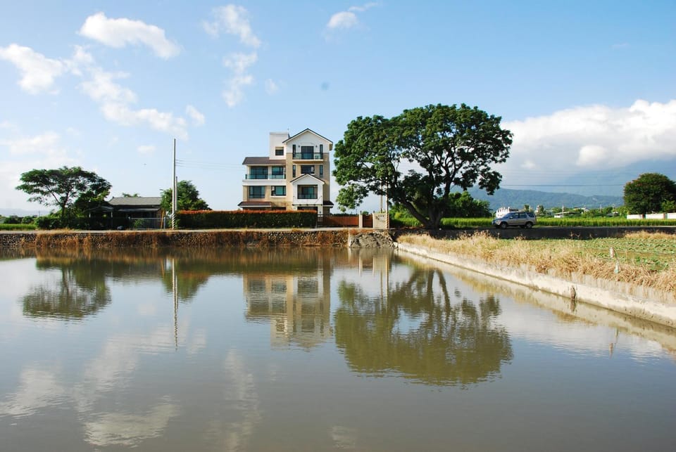 Property building, Neighbourhood, Natural landscape, Summer