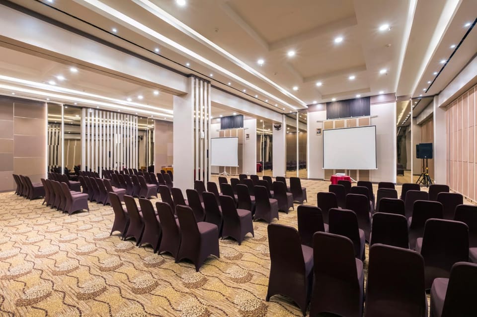 Meeting/conference room