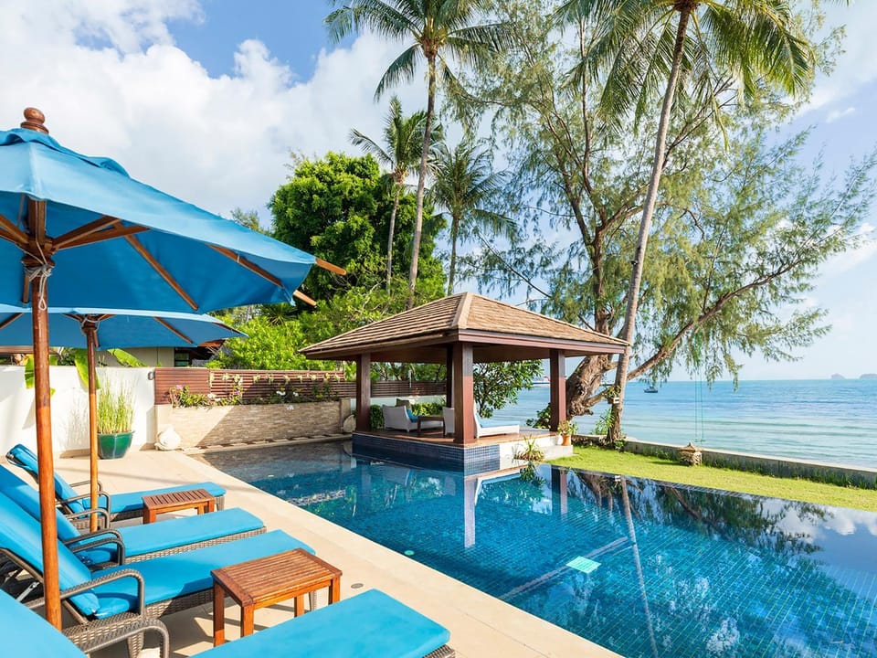 Day, View (from property/room), Beach, Swimming pool, sunbed