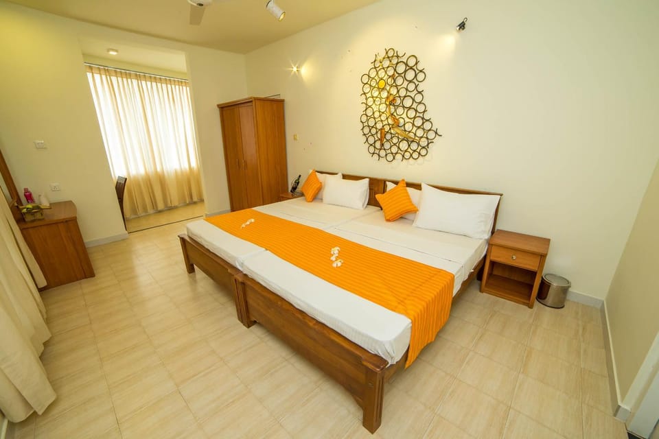 Toilet, People, Bathroom, Coffee/tea facilities, Seating area, Bedroom, Garden view, Lake view, Mountain view, Pool view, River view, Family