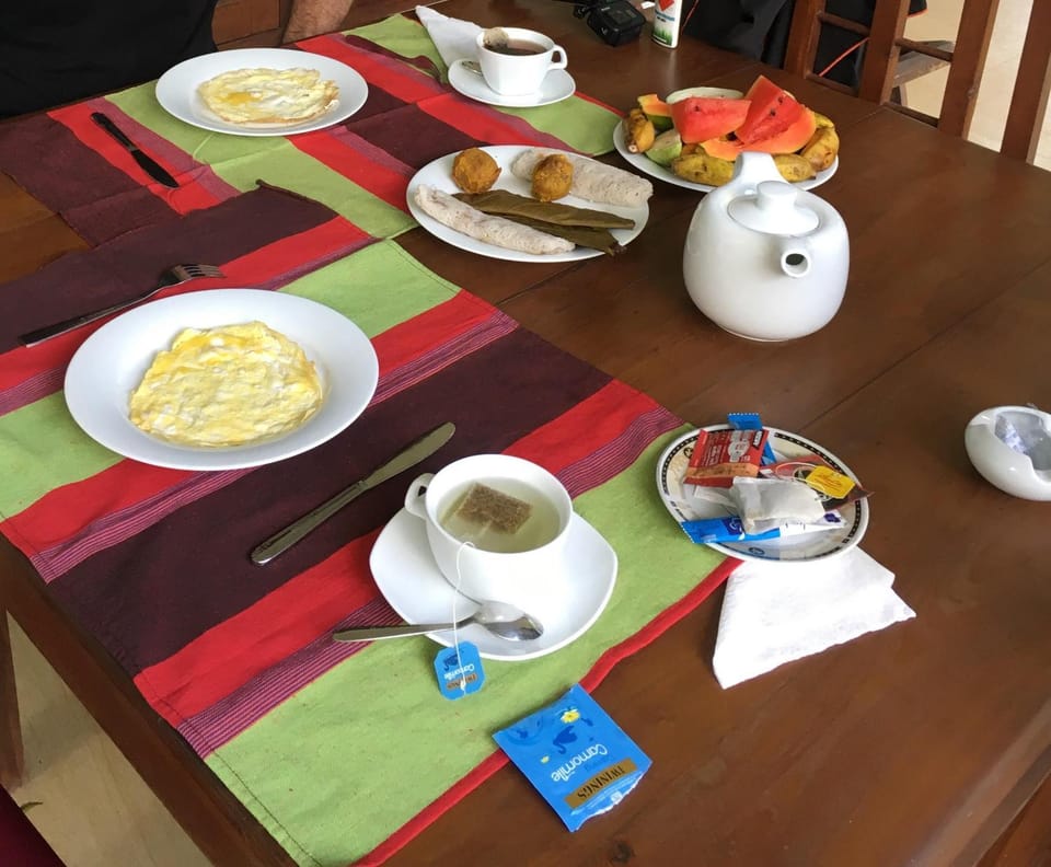 Breakfast, Continental breakfast, Buffet breakfast, Asian breakfast, Italian breakfast, English/Irish breakfast, American breakfast