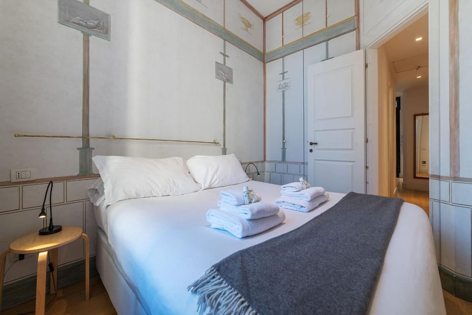 Domus Claudiae - FromHometoRome Apartment in Rome