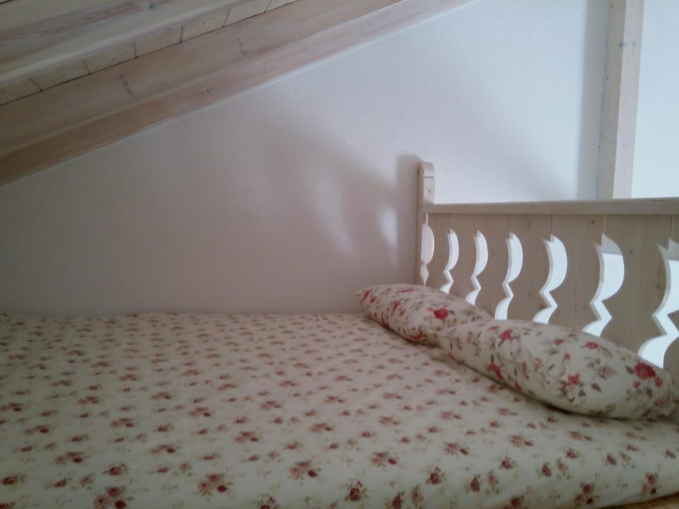 bunk bed