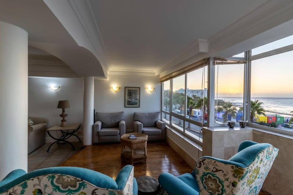 View (from property/room), Sea view, Street view, Sunrise, Sunset