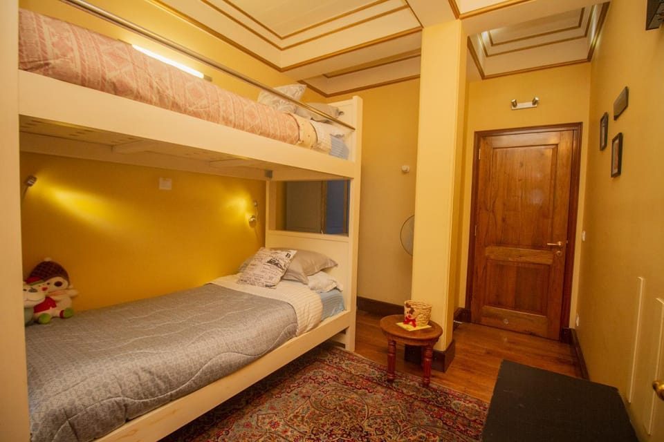 bunk bed