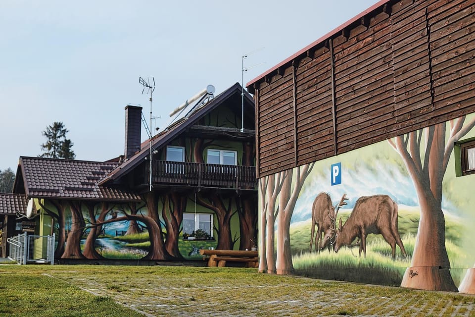Property building, Garden, Decorative detail, Animals