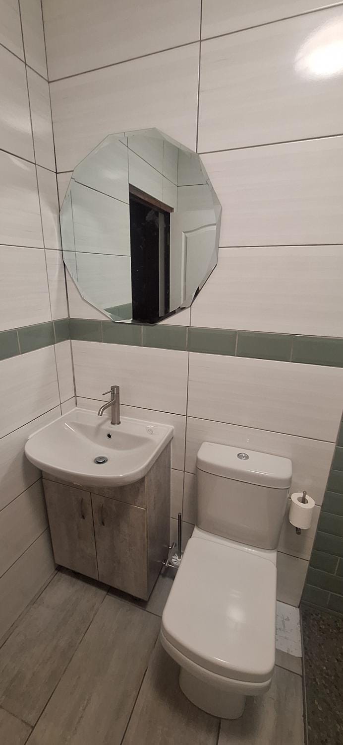 Toilet, Bathroom