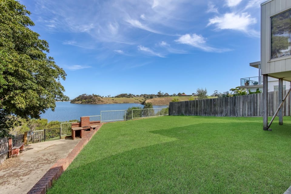 Property building, Lake view