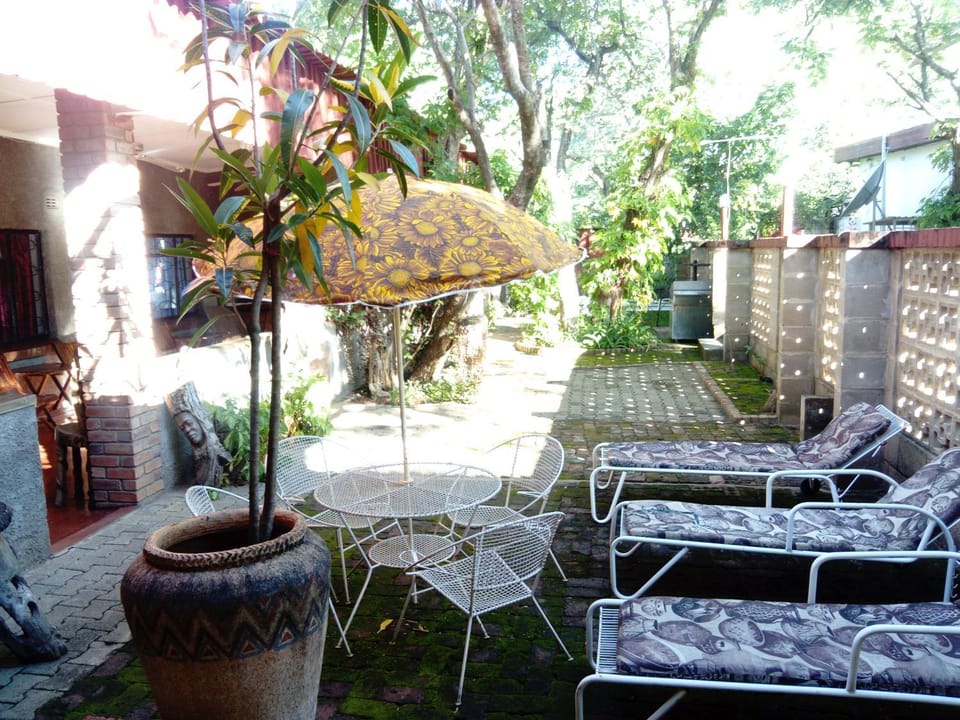 Patio, Garden, Seating area