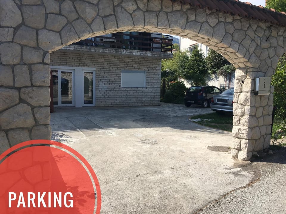 Property building, Text overlay