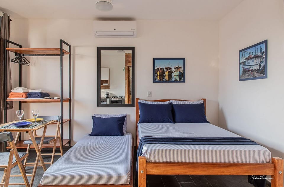 Bed, Photo of the whole room, Dining area, Bedroom, wardrobe, air conditioner