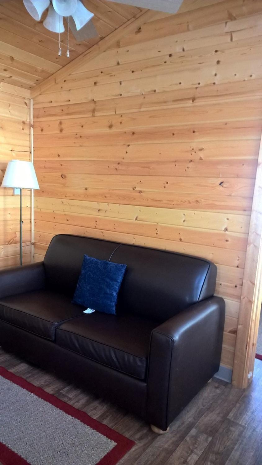 Lake Minden Camping Resort Cottage 1 Campground/ 
RV Resort in Nicolaus