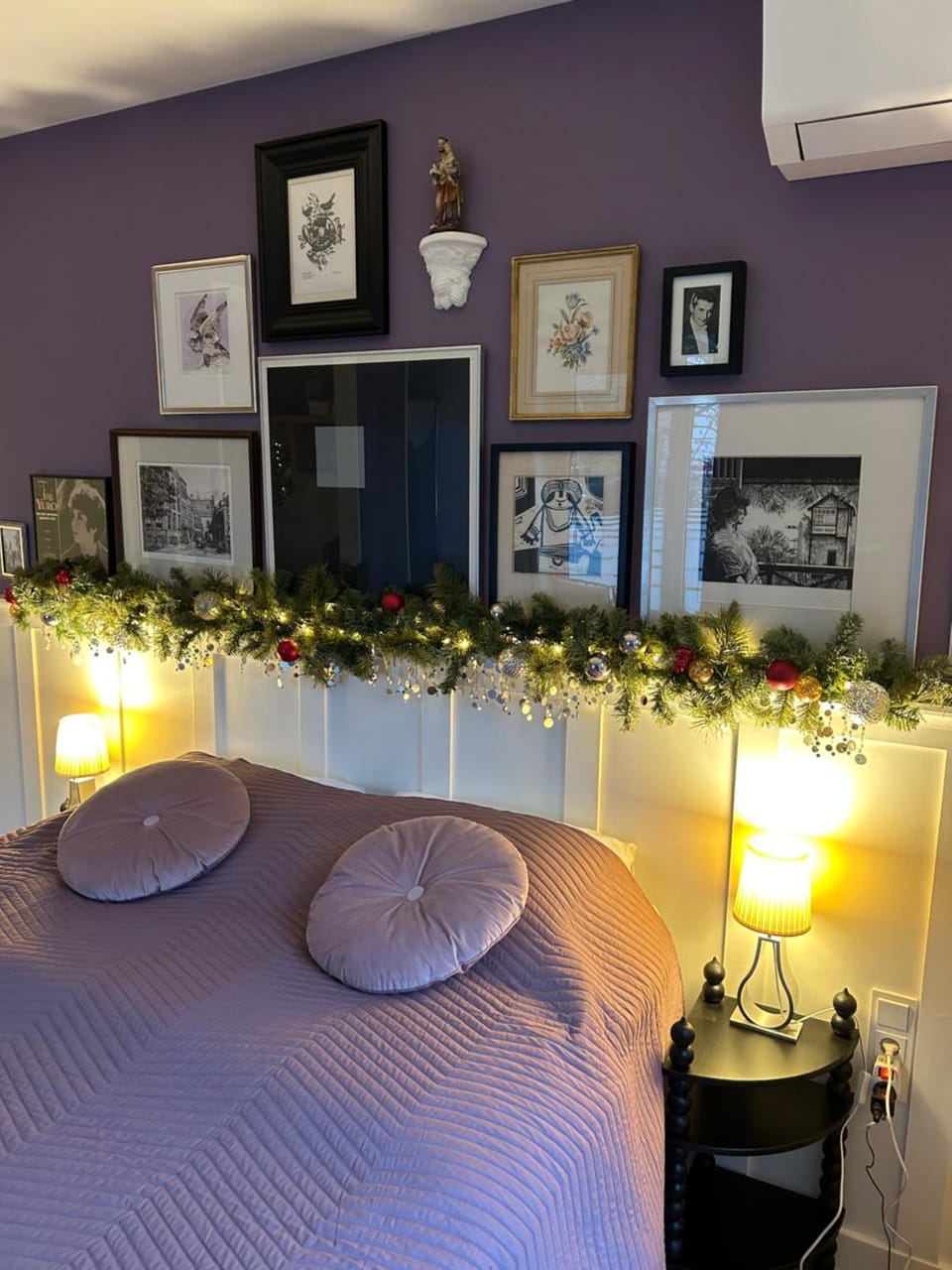Bed, Decorative detail