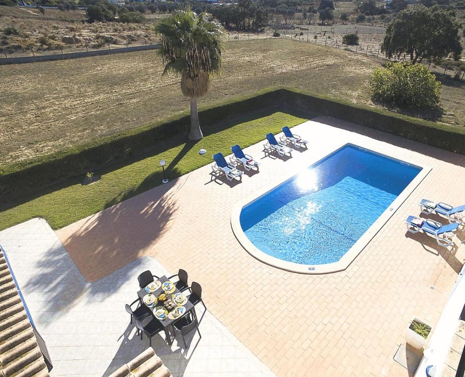 Bird's eye view, Swimming pool