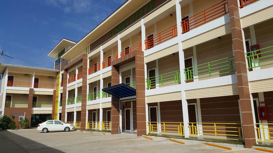 Charoensuk Grand Hotel Hotel in Laos