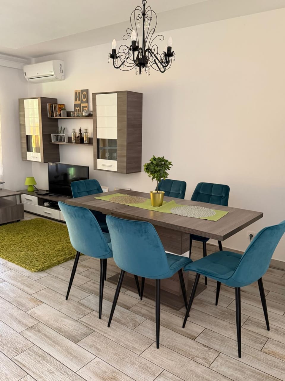 ZEN Apartman Sunshine Apartment in Hungary