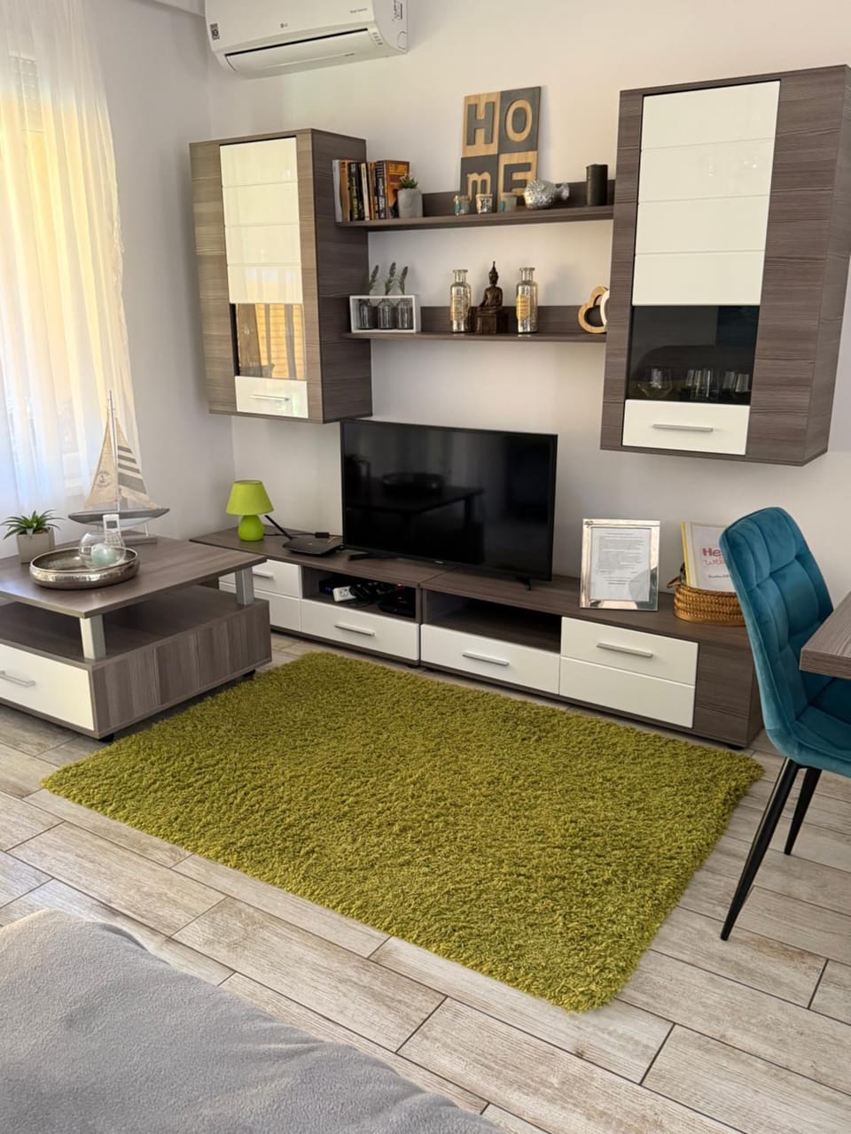 ZEN Apartman Sunshine Apartment in Hungary