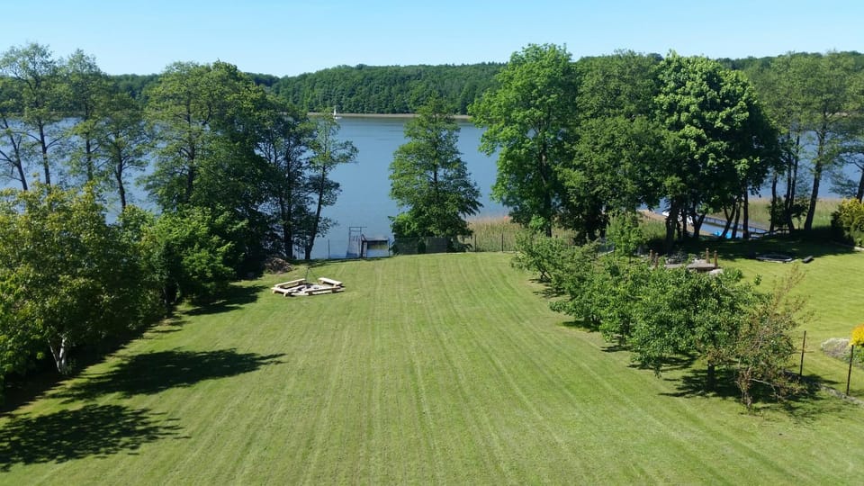 Natural landscape, Garden view, Lake view
