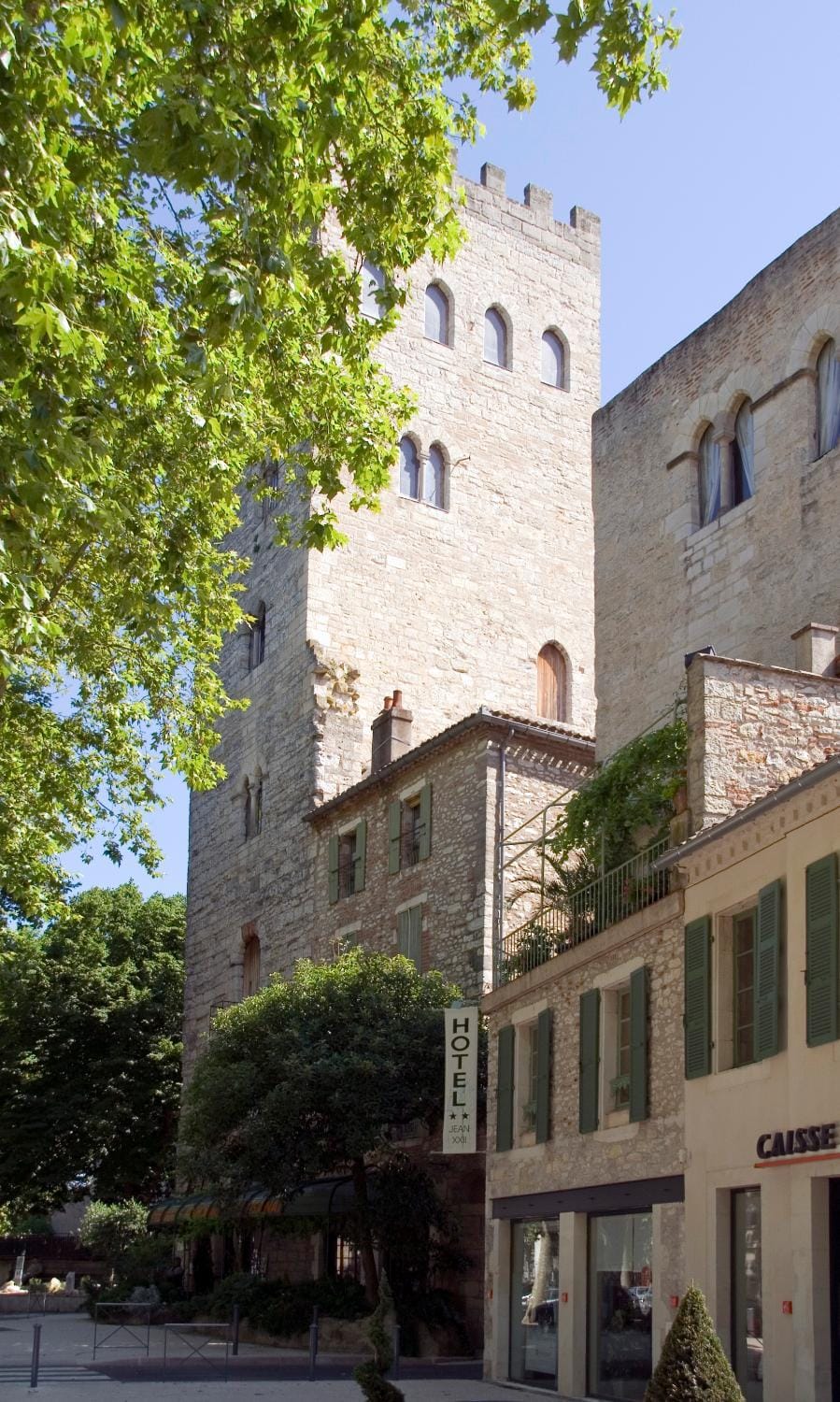 Facade/entrance
