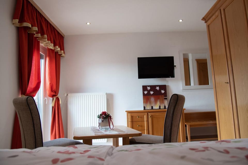 Gasthof Tauser Inn in Carinthia, Austria