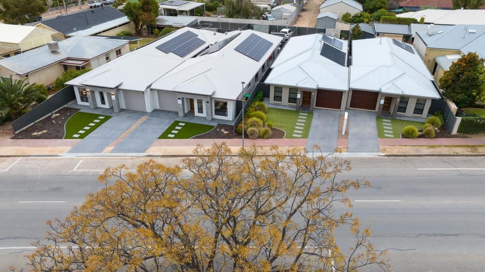 Property building, Bird's eye view