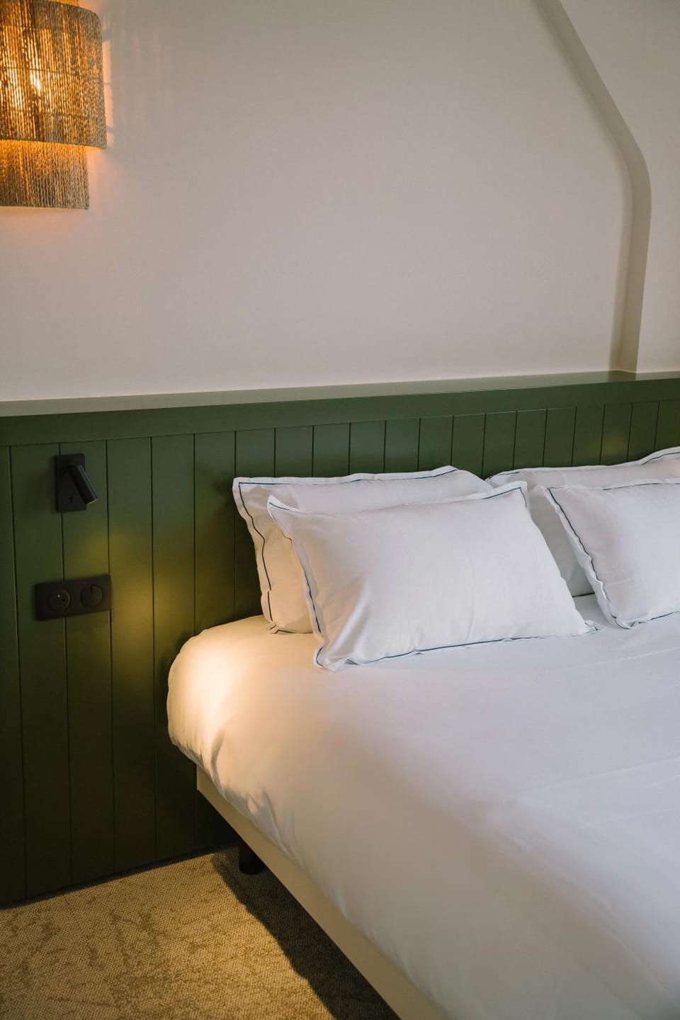 Property building, Breakfast