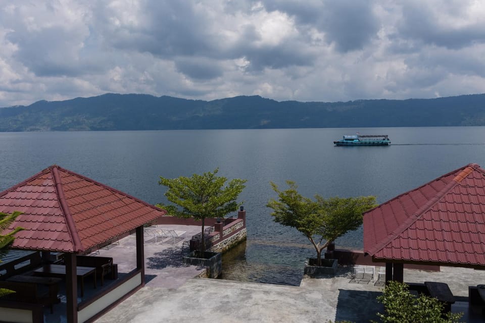 Day, Natural landscape, Lake view, Mountain view