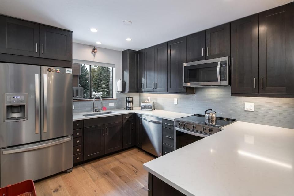 Winterpoint Emerald Townhome: Great Breck Location Apartment in Breckenridge