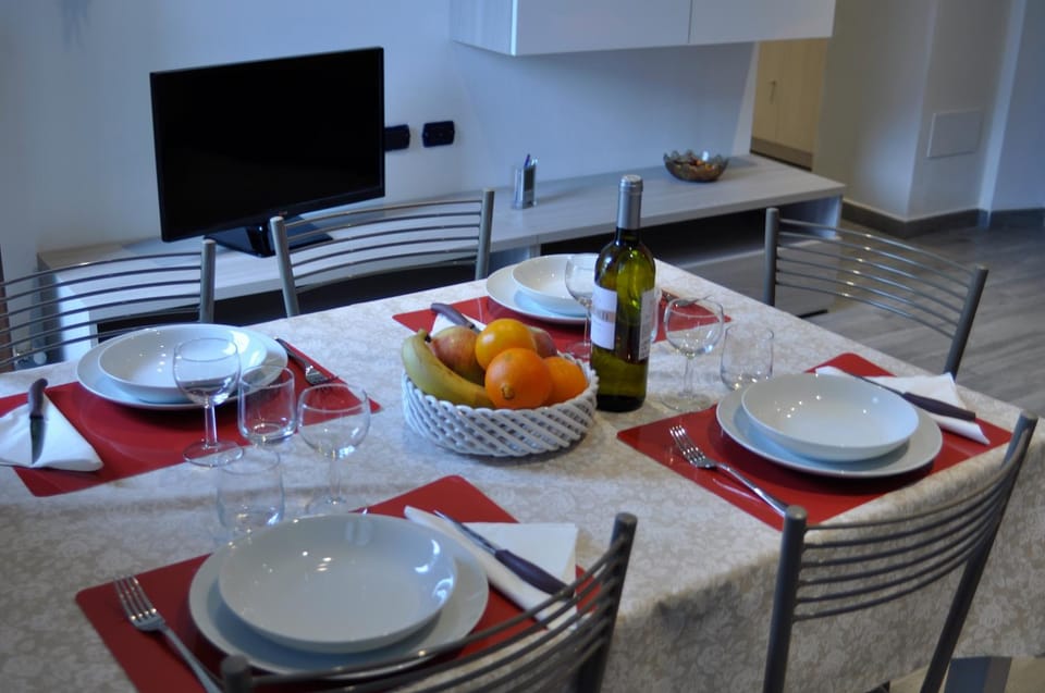 TV and multimedia, Dining area