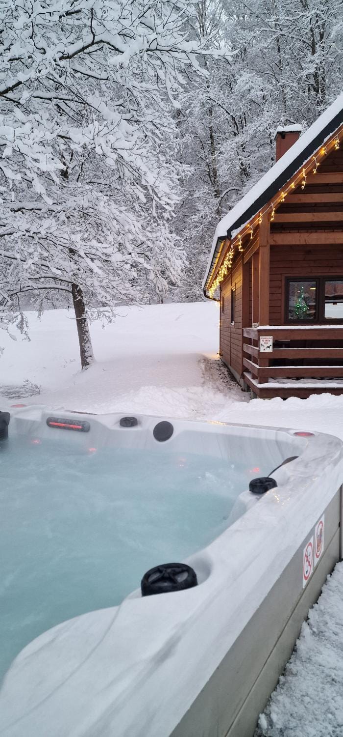 Mana Village - Jacuzzi & Sauna Farm Stay in Pomeranian Voivodeship