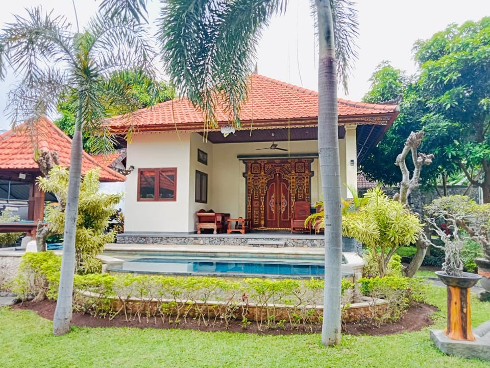 Garden, Swimming pool