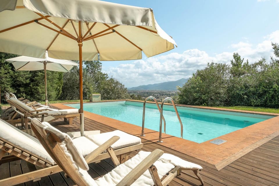 Il Vignale by Salogi Villas Villa in Lucca