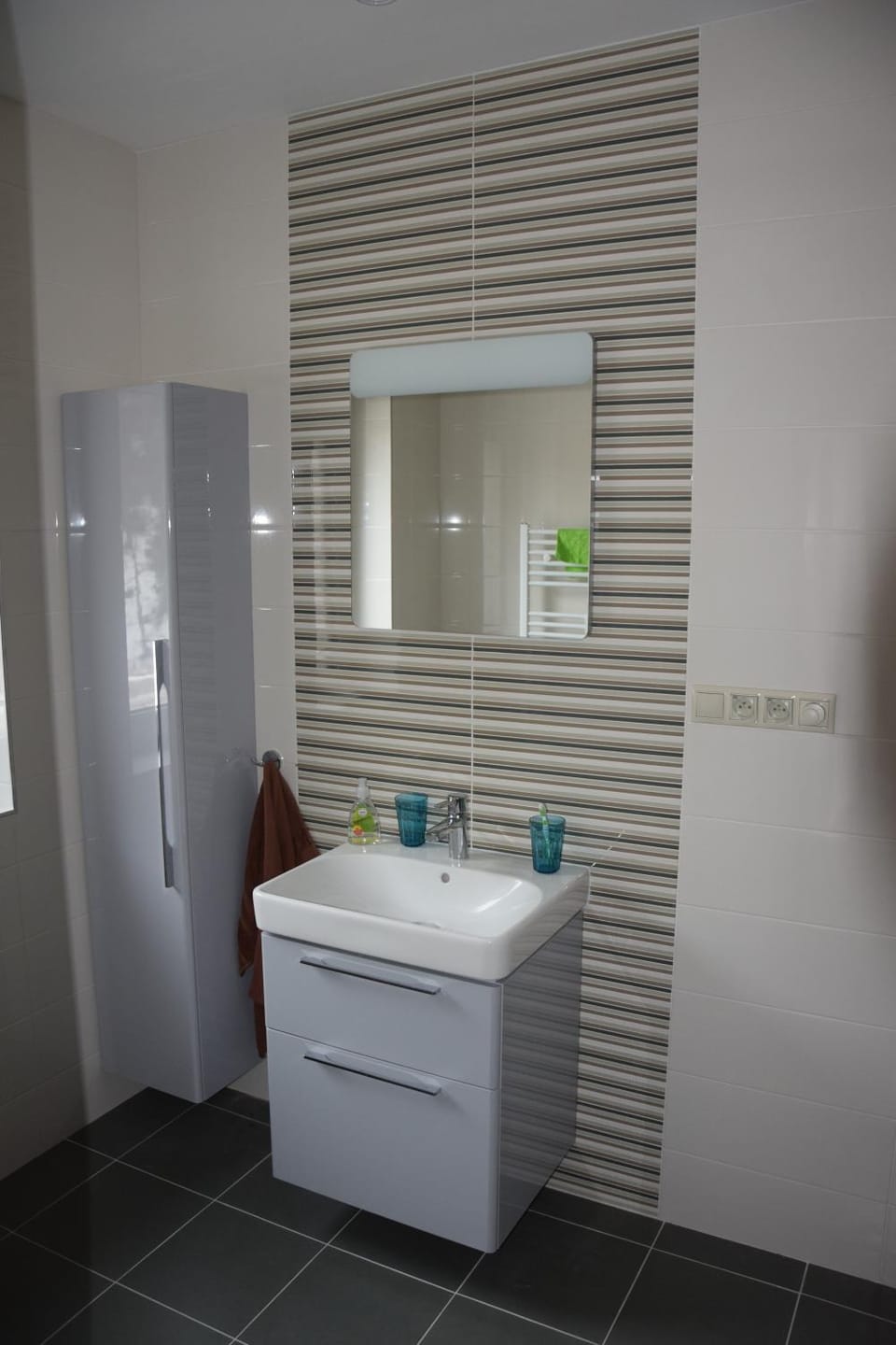 Bathroom, Photo of the whole room