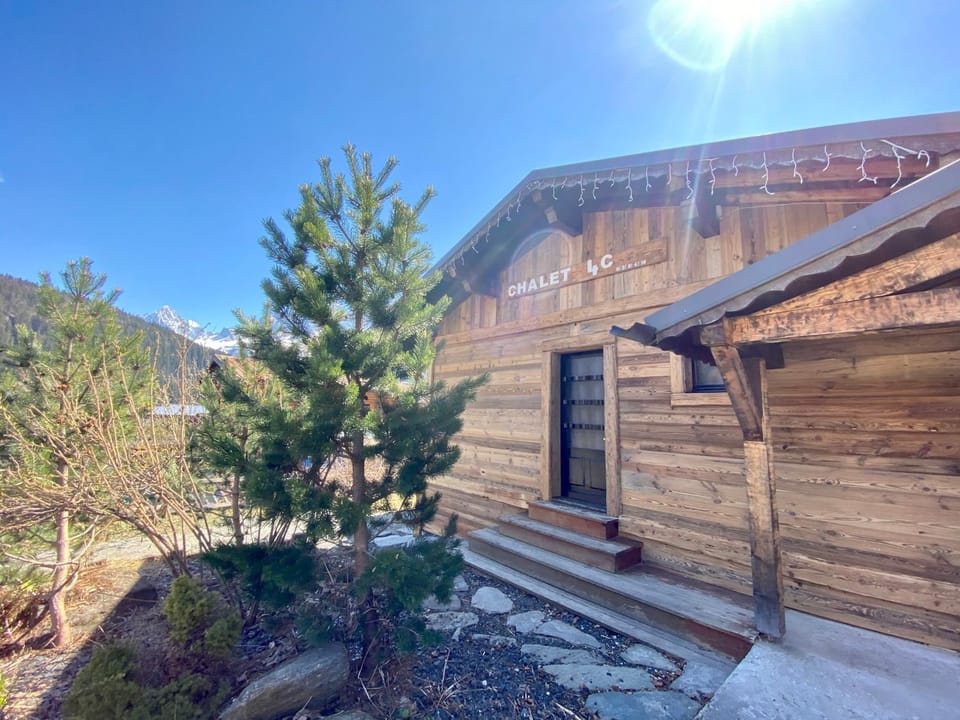 13 personnes,jacuzzi, pied des pistes et des chemins, 4 chambres Chalet in Les Houches