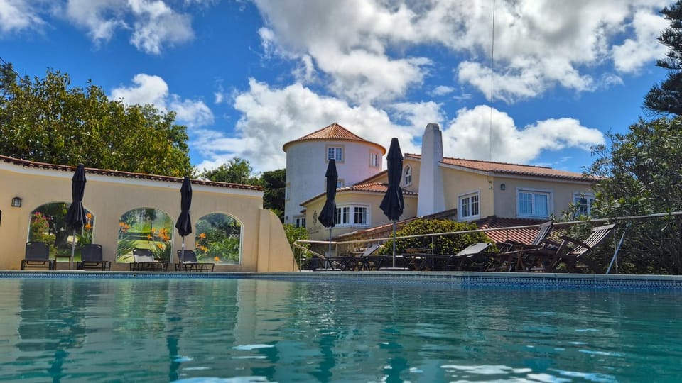 Property building, Swimming pool, Swimming pool