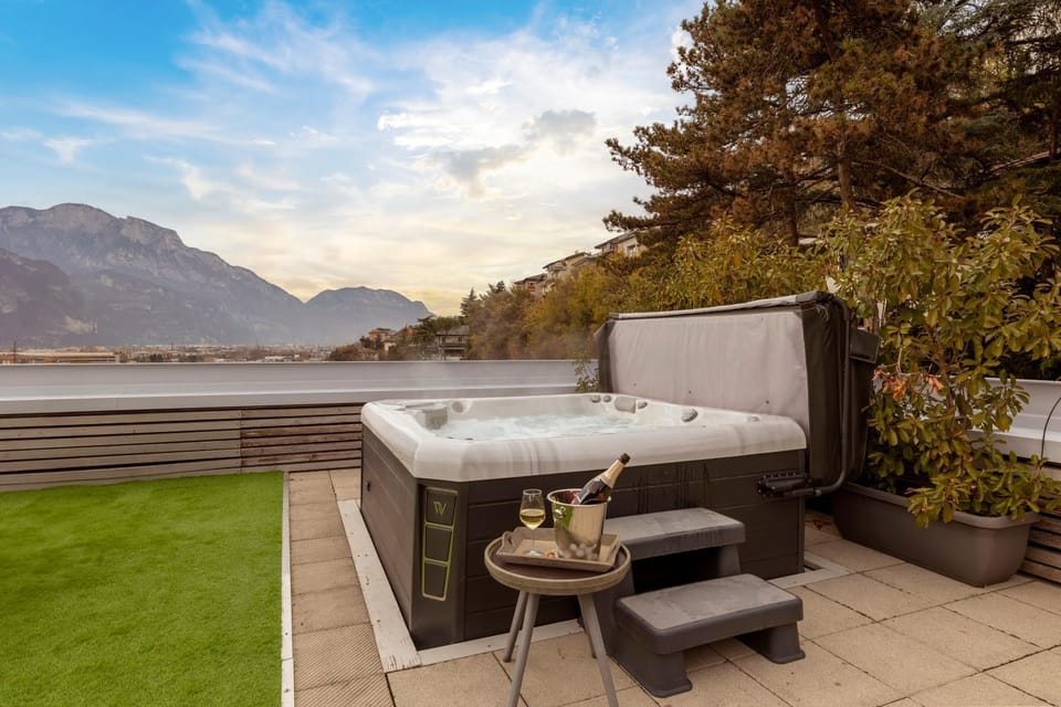 Day, Balcony/Terrace, Mountain view