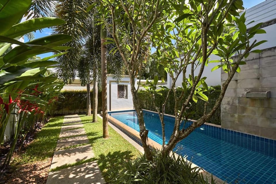 Garden, Swimming pool, Swimming pool