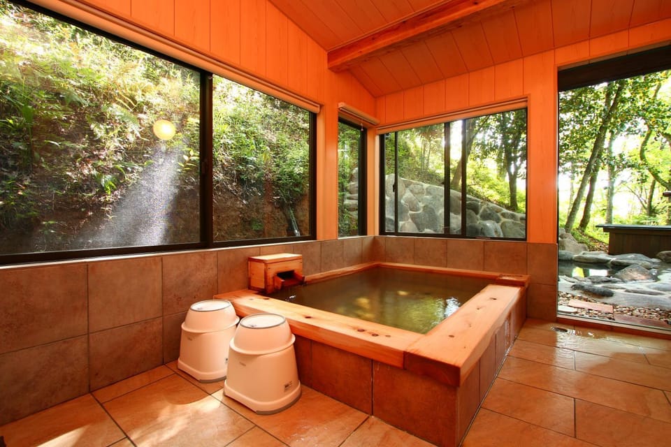 Hot Spring Bath, Bathroom