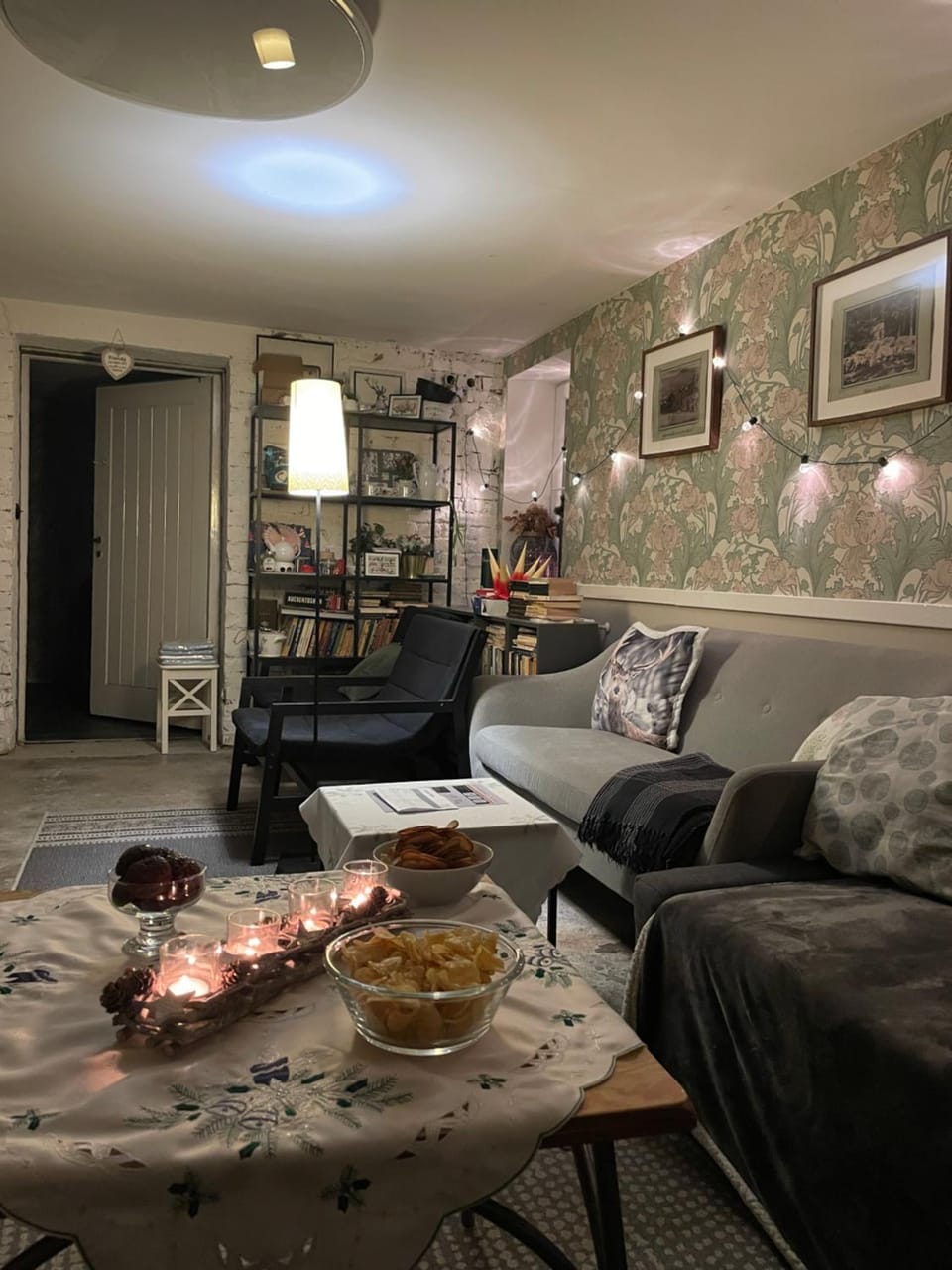 Living room, Seating area
