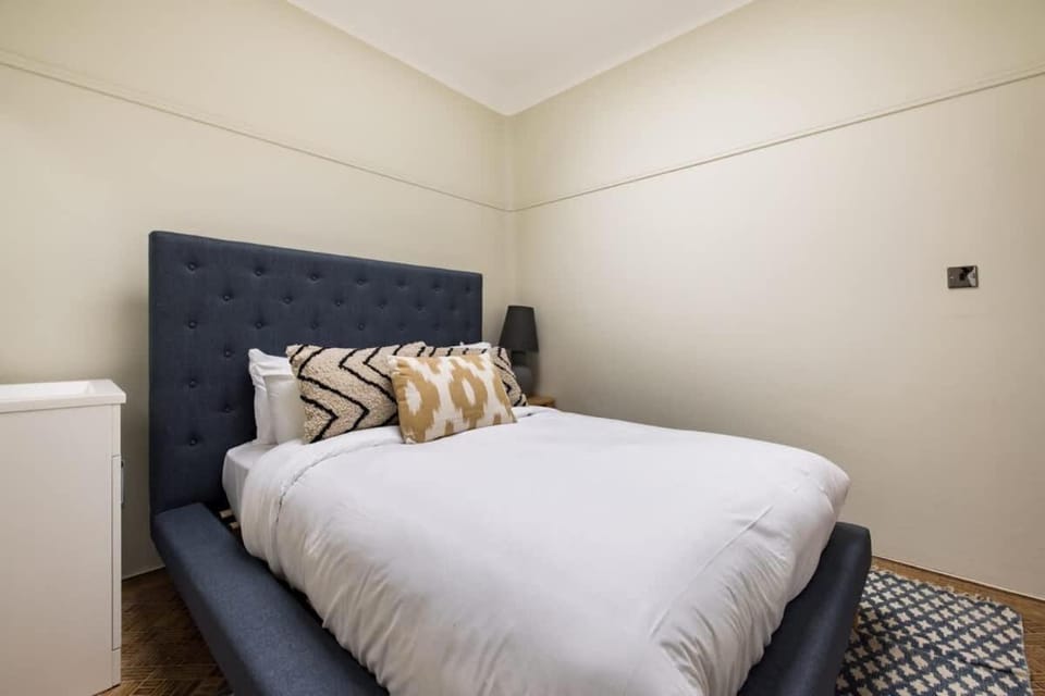 The West End Penthouse - 4BDR with Views House in London Borough of Islington