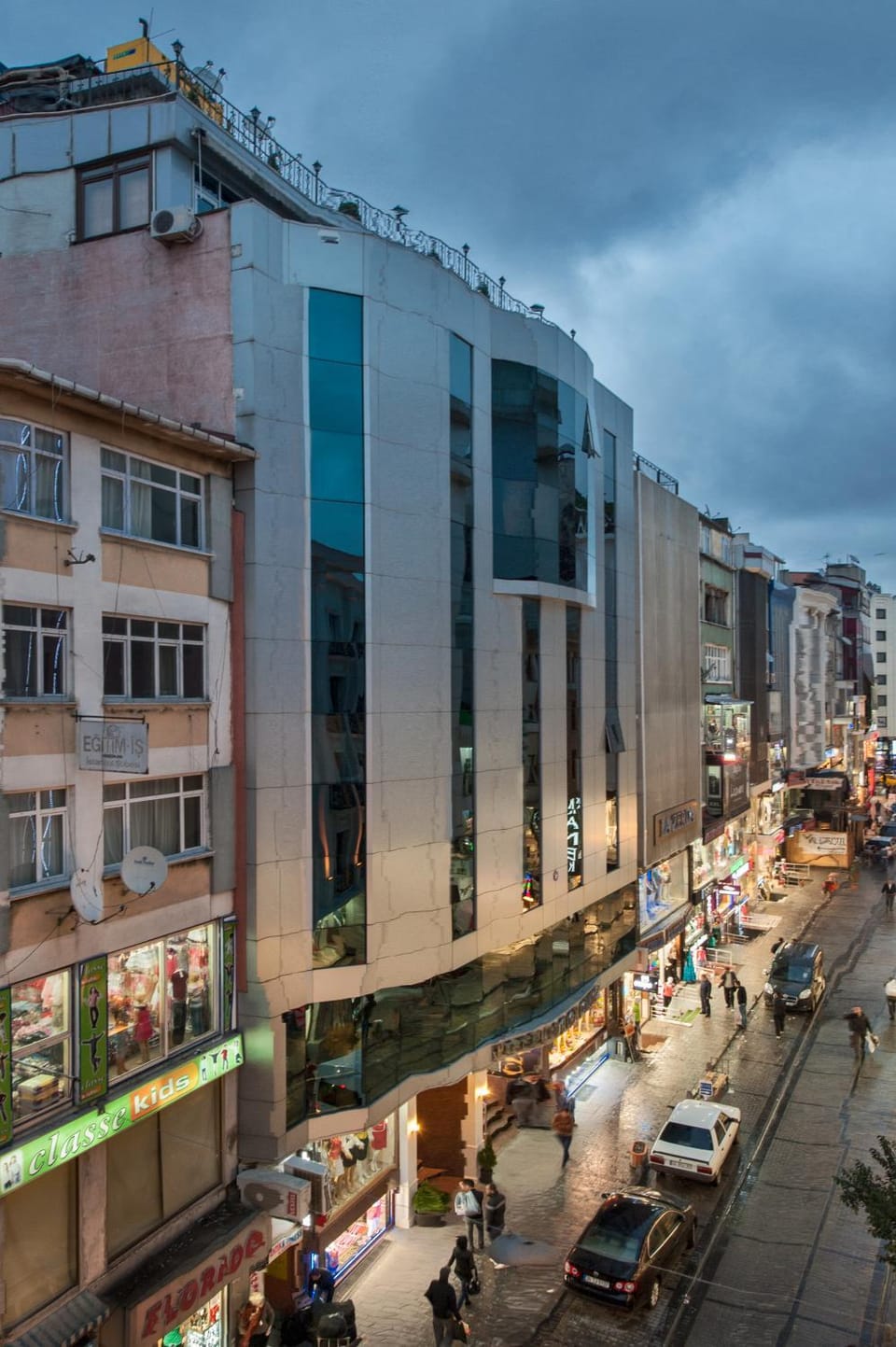 Property building, Facade/entrance, Neighbourhood, City view, Street view, Location