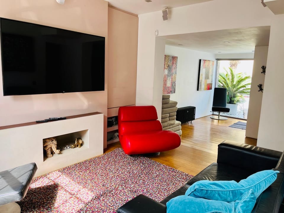 Georgian Superstar House in London Borough of Southwark