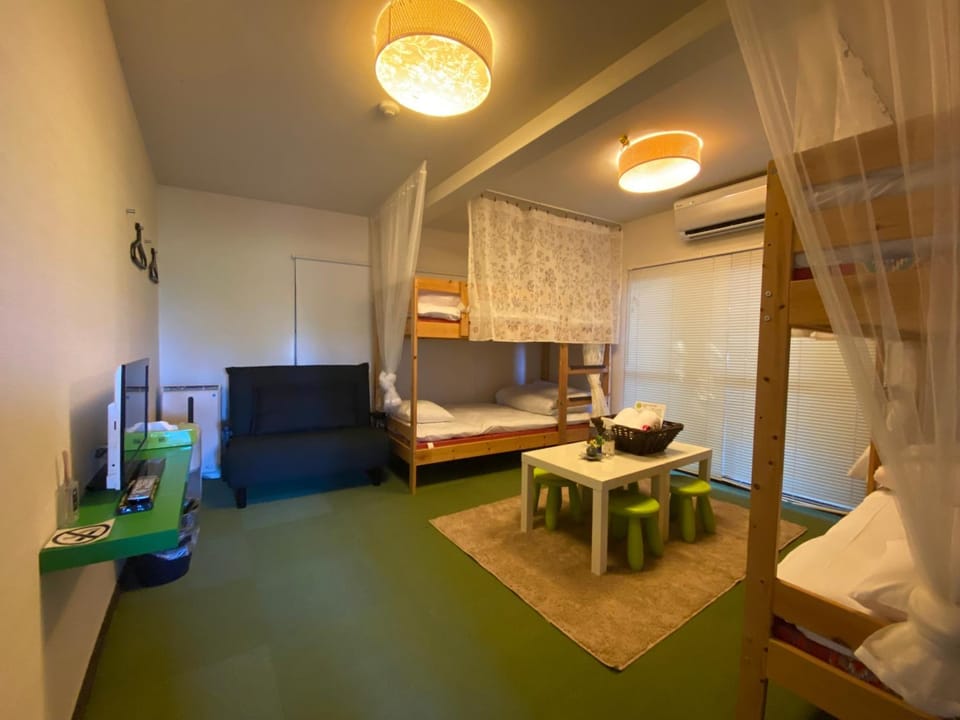 Photo of the whole room, Bedroom, bunk bed