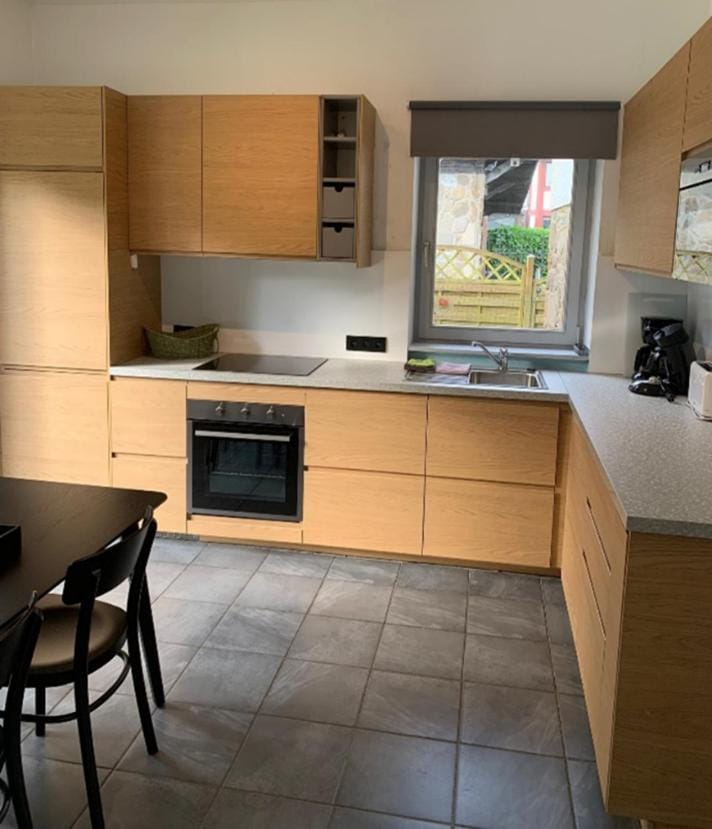 Kitchen or kitchenette, dishwasher, oven, pet friendly, stove, toaster
